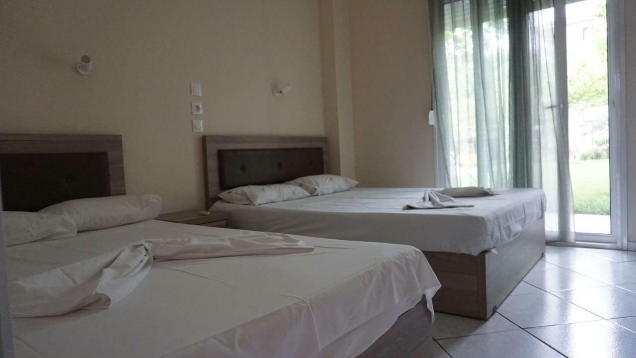 Priona Rooms Paralía Skotínis Exterior foto
